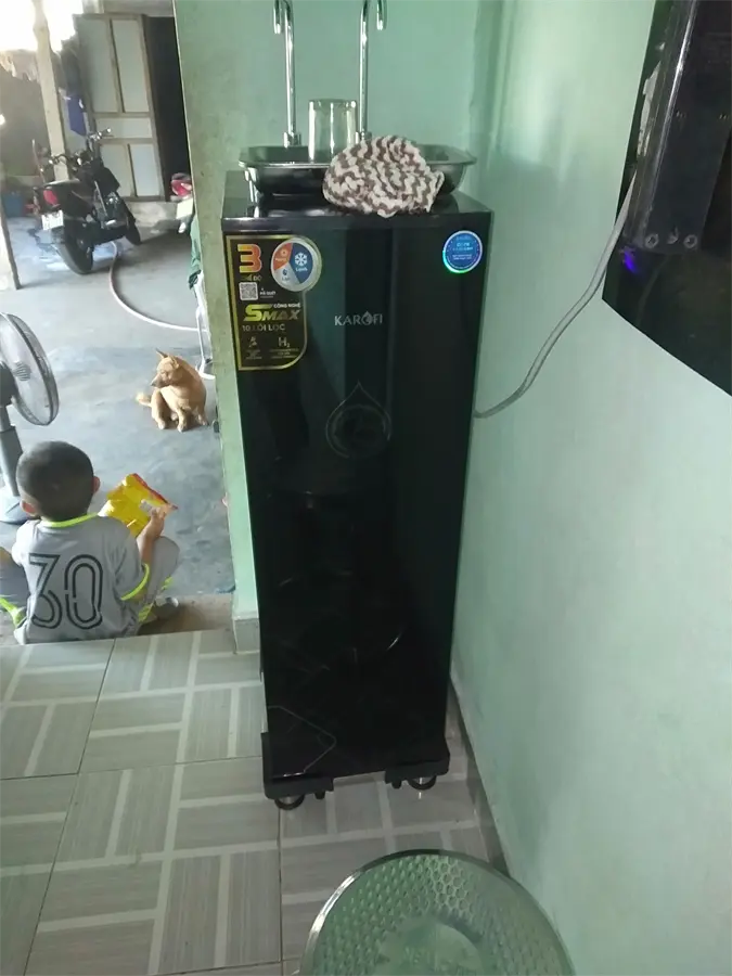 Khách hàng review Máy lọc nước RO nóng nguội lạnh Hydrogen Karofi KAD-X39 10 lõi 55