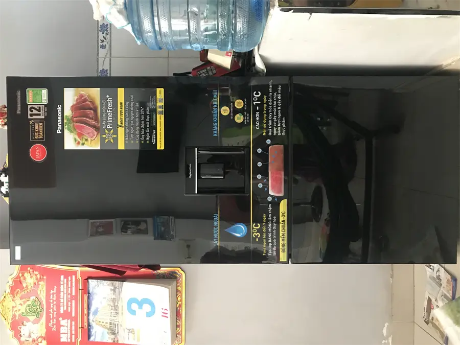 Khách hàng review Tủ lạnh Panasonic Inverter 377 lít NR-BX421GPKV 5