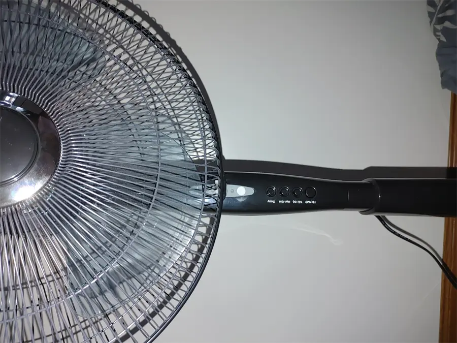 Khách hàng review Quạt cây Sharp 3 cánh PJ-S40RV-DG 50W 4