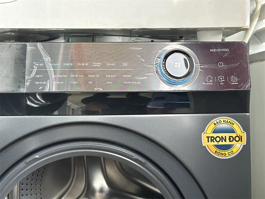 Khách hàng review Máy giặt Aqua Inverter 11 kg AQD- D1102G BK 7