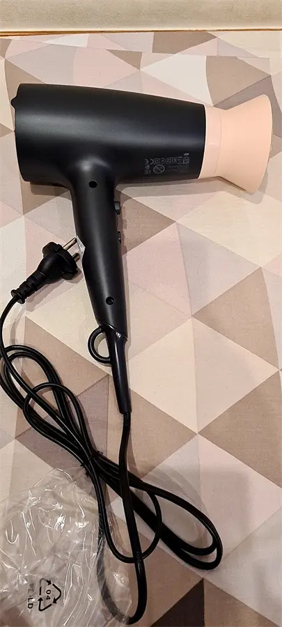 Khách hàng review Máy sấy tóc Philips BHD350/10 1