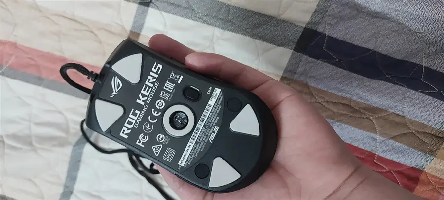 Khách hàng review Chuột Có dây Gaming Asus Keris 3