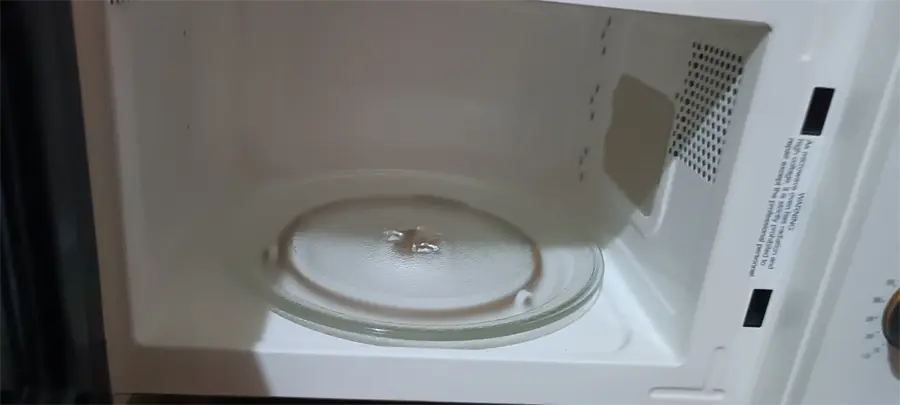Khách hàng review Lò vi sóng Electrolux EMM20K22W 20 lít 9