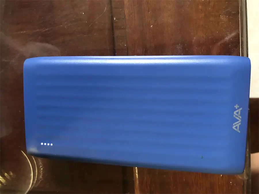 Khách hàng review Pin sạc dự phòng Polymer 10000mAh 10.5W AVA  DS006 5