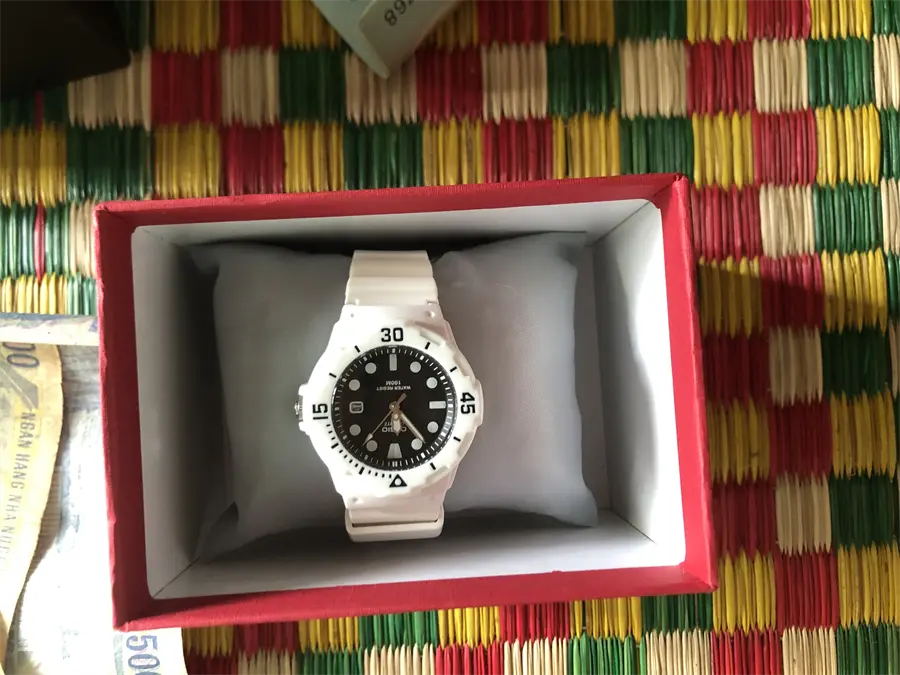 Khách hàng review Đồng hồ CASIO 32 mm Nữ LRW-200H-1EVDF 2