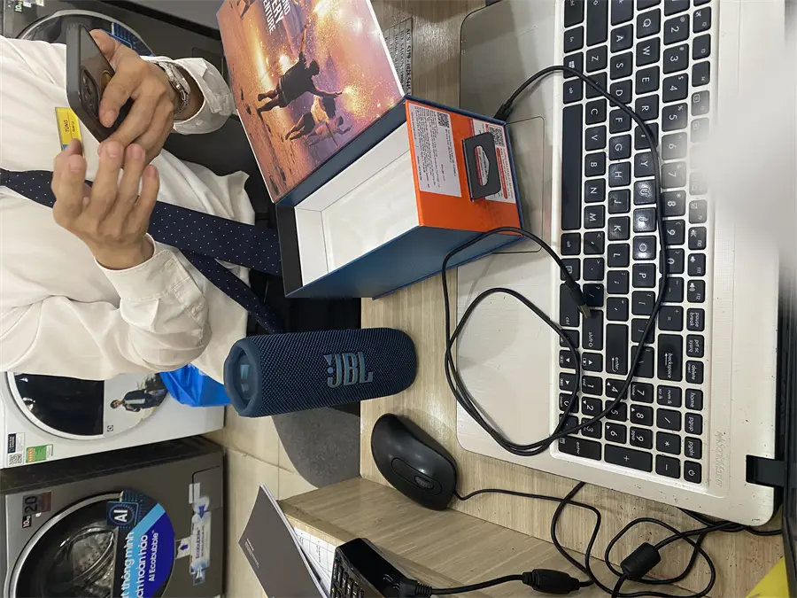 Khách hàng review Loa Bluetooth JBL Flip 6 18