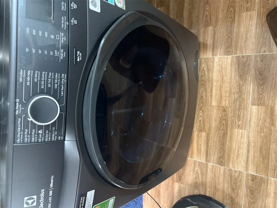Khách hàng review Máy giặt Electrolux UltimateCare 500 Inverter 10 kg EWF1024P5SB 12