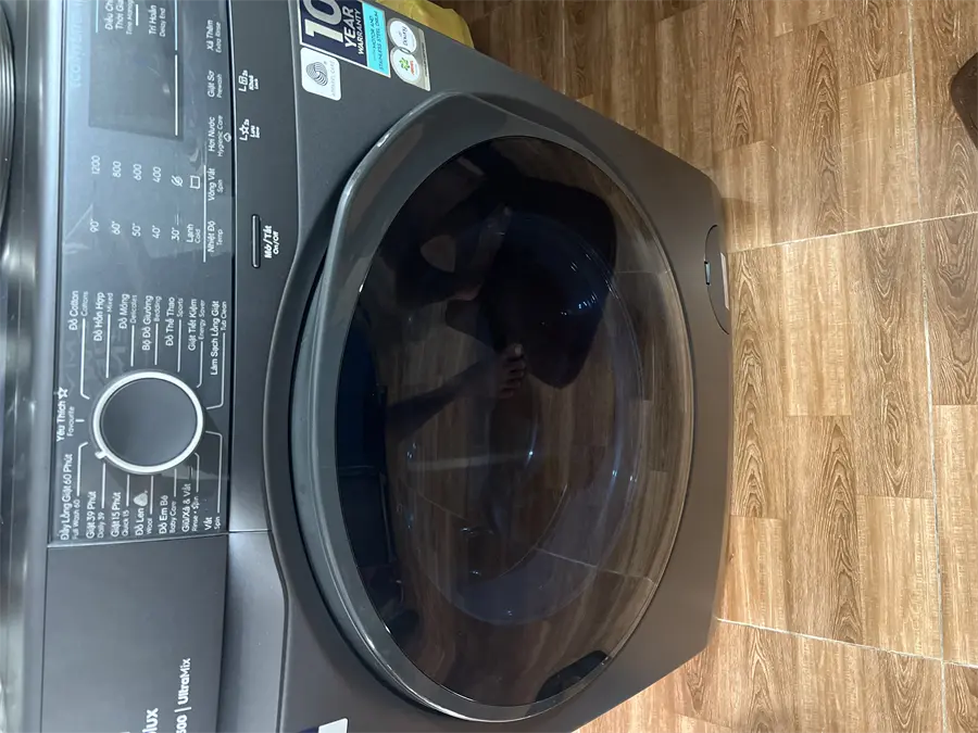 Khách hàng review Máy giặt Electrolux UltimateCare 500 Inverter 10 kg EWF1024P5SB 13