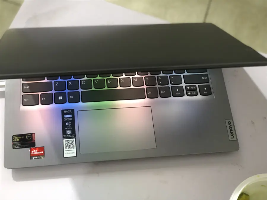 Khách hàng review Laptop Lenovo Ideapad 3 14ABA7 R5 5625U/8GB/256GB/Win11 (82RM003WVN) 1