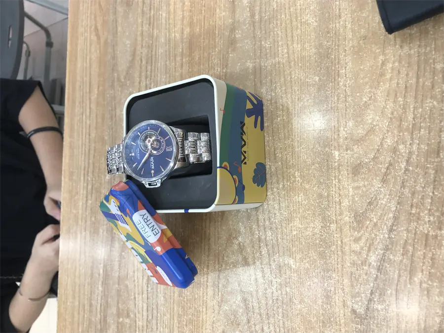 Khách hàng review Đồng hồ MVW Star 41 mm Nam MSA003-03N 4