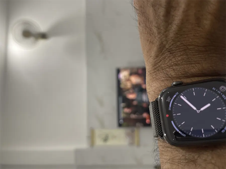 Khách hàng review Đồng hồ thông minh Apple Watch Series 8 GPS   Cellular 45mm viền thép dây thép 1