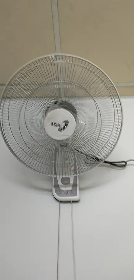 Khách hàng review Quạt treo tường Asia 3 cánh VY357690 55W 10