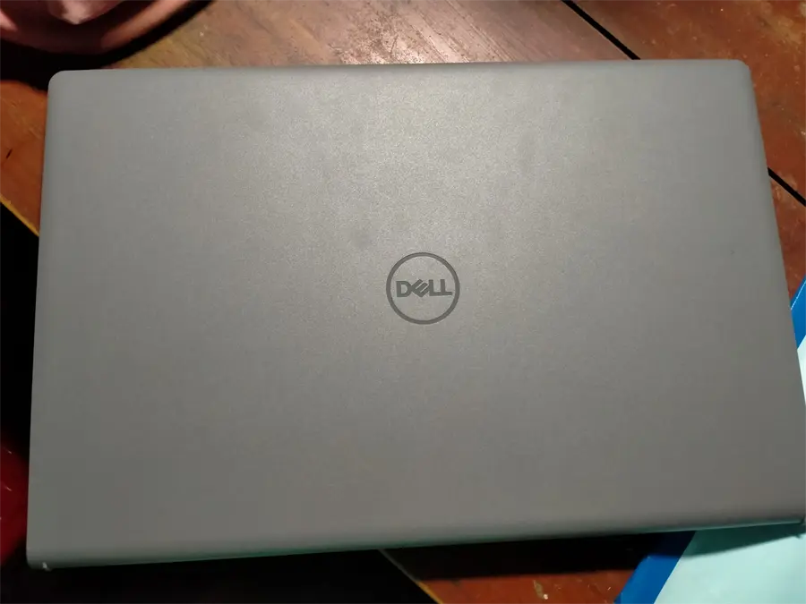 Khách hàng review Laptop Dell Vostro 15 3520 i5 1235U/8GB/512GB/120Hz/OfficeHS/Win11 (5M2TT2) 4