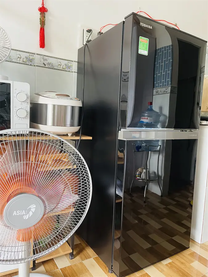 Khách hàng review Tủ lạnh Toshiba Inverter 180 lít GR-B22VU UKG 35