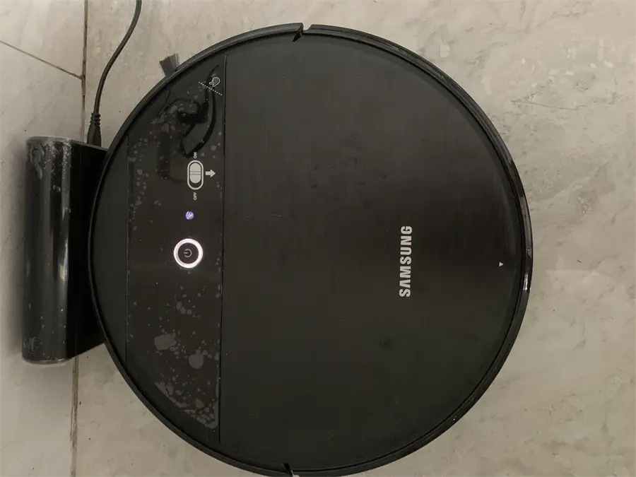 Khách hàng review Robot hút bụi lau nhà Samsung VR05R5050WK/SV 5