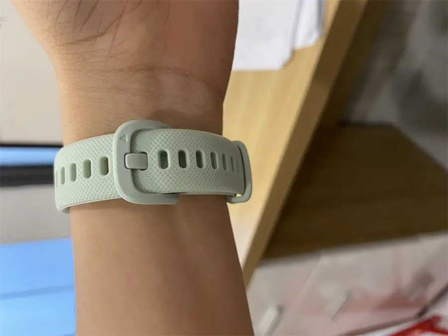 Khách hàng review Vòng đeo tay thông minh Garmin Vivosmart 5 2