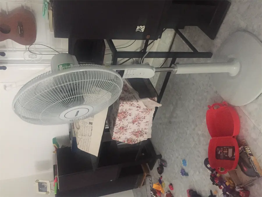 Khách hàng review Quạt đứng Toshiba 5 cánh F-LSA20(H)VN 60W 9