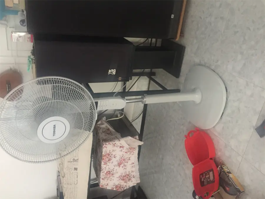Khách hàng review Quạt đứng Toshiba 5 cánh F-LSA20(H)VN 60W 10