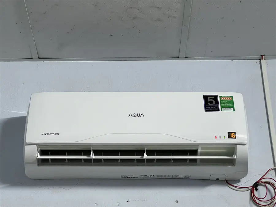 Khách hàng review Máy lạnh Aqua Inverter 1 HP AQA-KCRV10TR 1