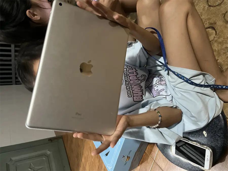 Khách hàng review Máy tính bảng iPad 9 WiFi 64GB 6