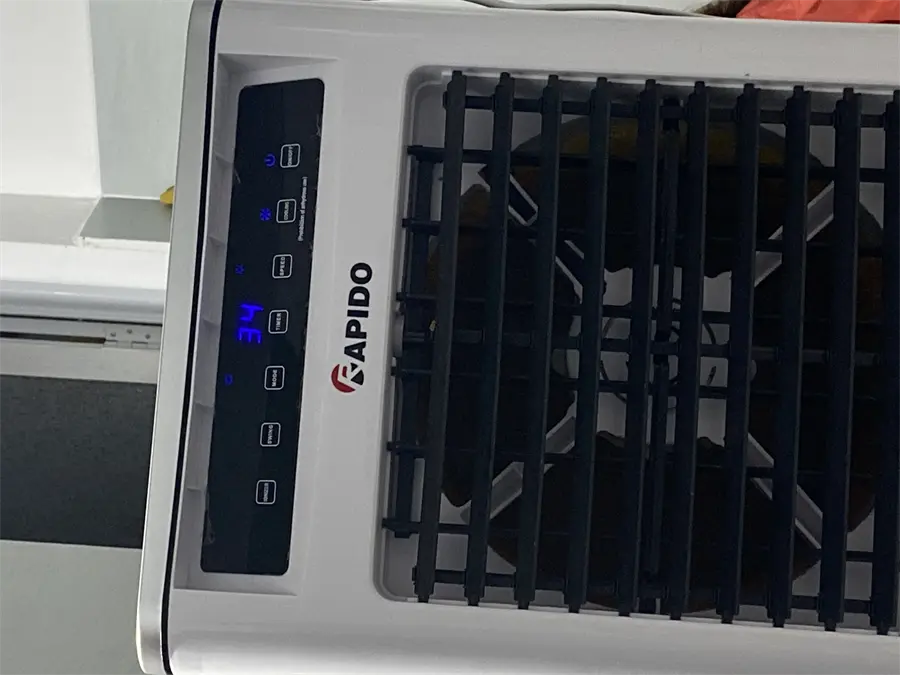 Khách hàng review Quạt điều hòa Rapido 3000D 40W 4