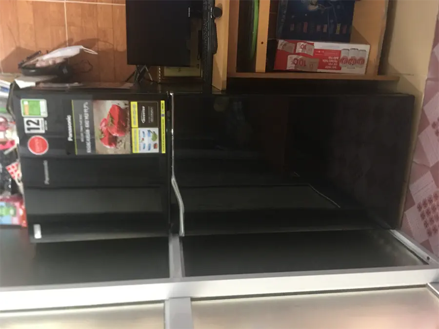 Khách hàng review Tủ lạnh Panasonic Inverter 188 lít NR-BA229PKVN 10