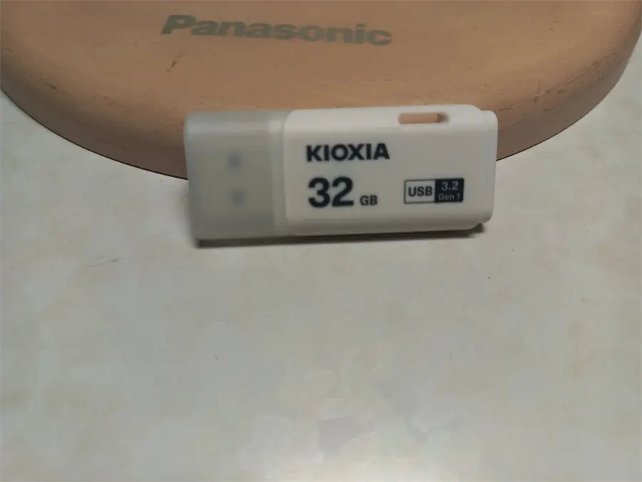 Khách hàng review USB 3.2 32GB Kioxia U301 Gen 1 2