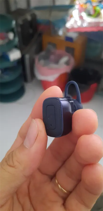Khách hàng review Tai nghe Bluetooth 1 Bên Mozard Q6C 5