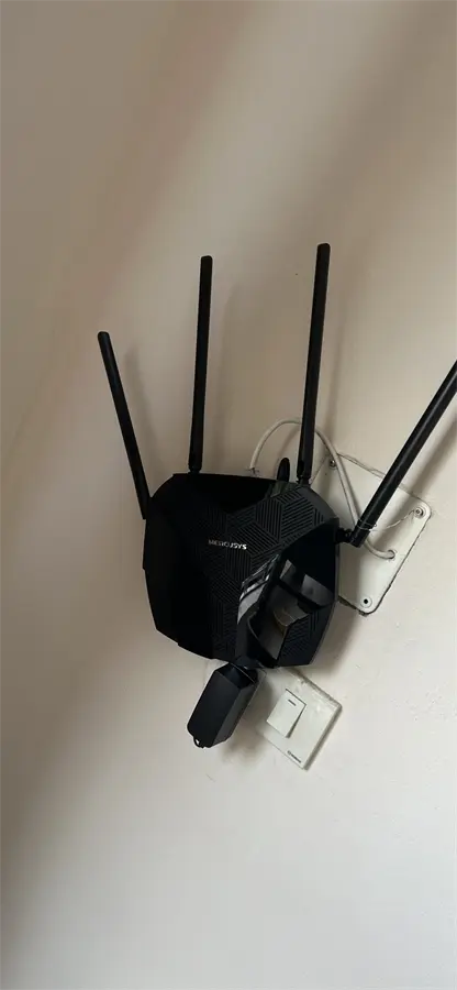 Khách hàng review Router Wifi Chuẩn Wifi 6 AX1800 Mercusys Archer MR70X 1