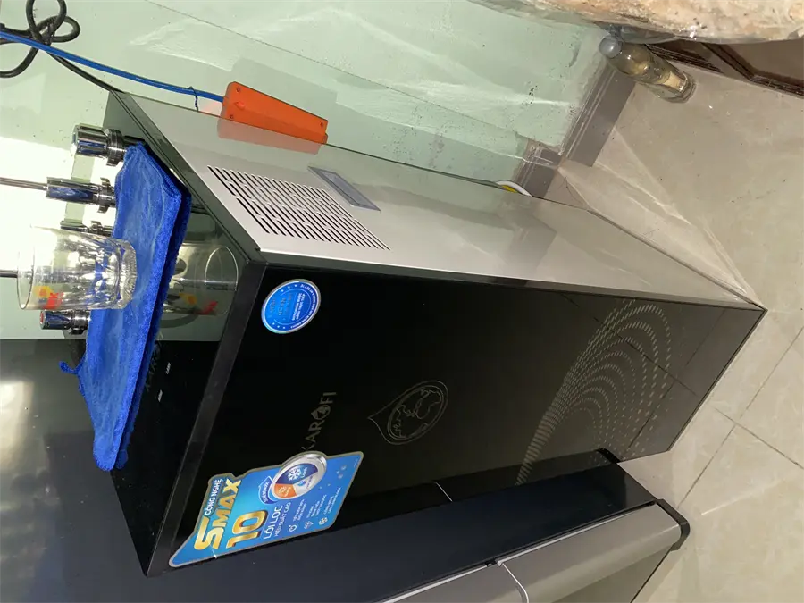Khách hàng review Máy lọc nước RO nóng nguội lạnh Karofi KAD-X60 10 lõi 9