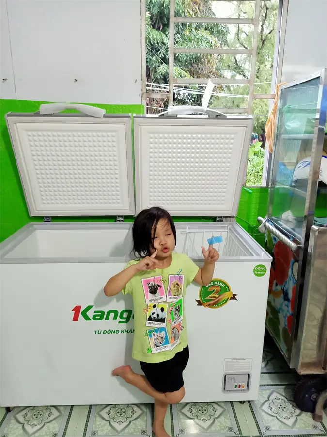 Khách hàng review Tủ đông Kangaroo 327 lít KG498KX2 9