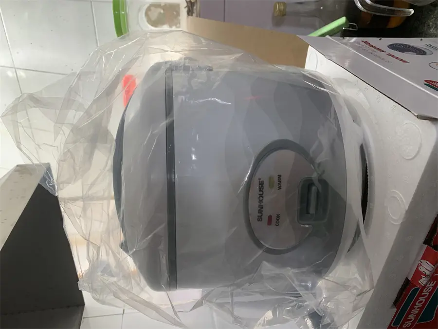 Khách hàng review Nồi cơm nắp gài Sunhouse 1.8 lít SHD8602 11