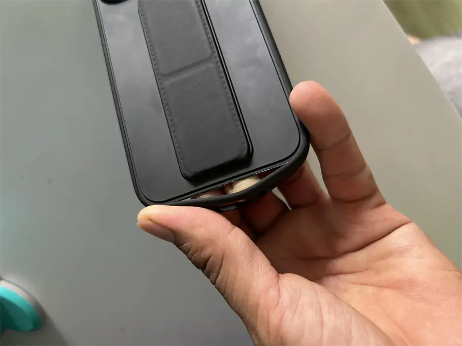 Khách hàng review Ốp lưng iPhone 13 Pro Nhựa dẻo COMO HANDLE JM 2