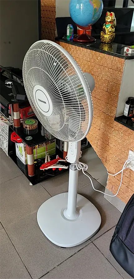 Khách hàng review Quạt đứng Toshiba 5 cánh F-LSA20(H)VN 60W 7