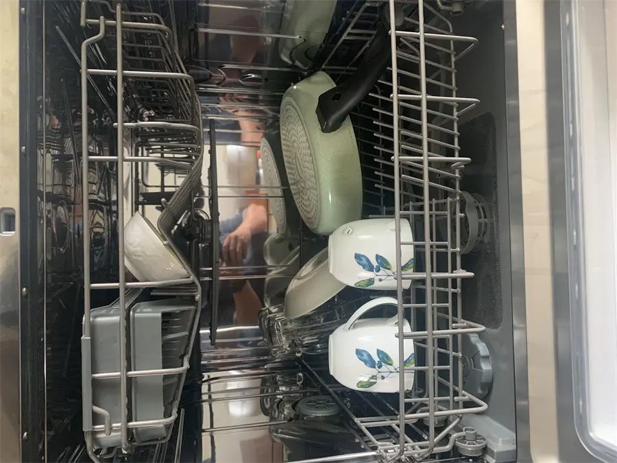 Khách hàng review Máy rửa chén mini Electrolux ESF6010BW 26