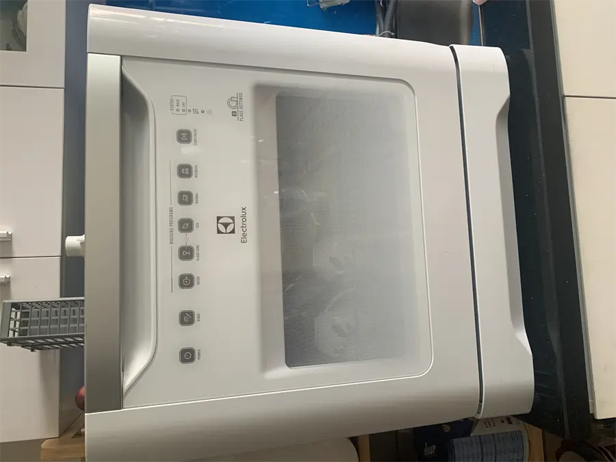 Khách hàng review Máy rửa chén mini Electrolux ESF6010BW 25