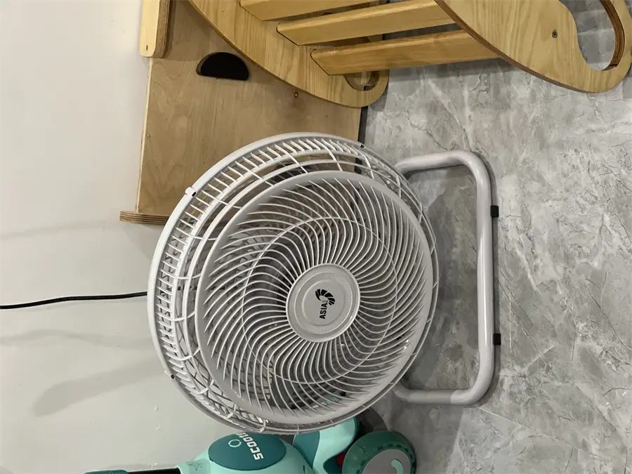 Khách hàng review Quạt sàn Asia 6 cánh VY636790 80W 8