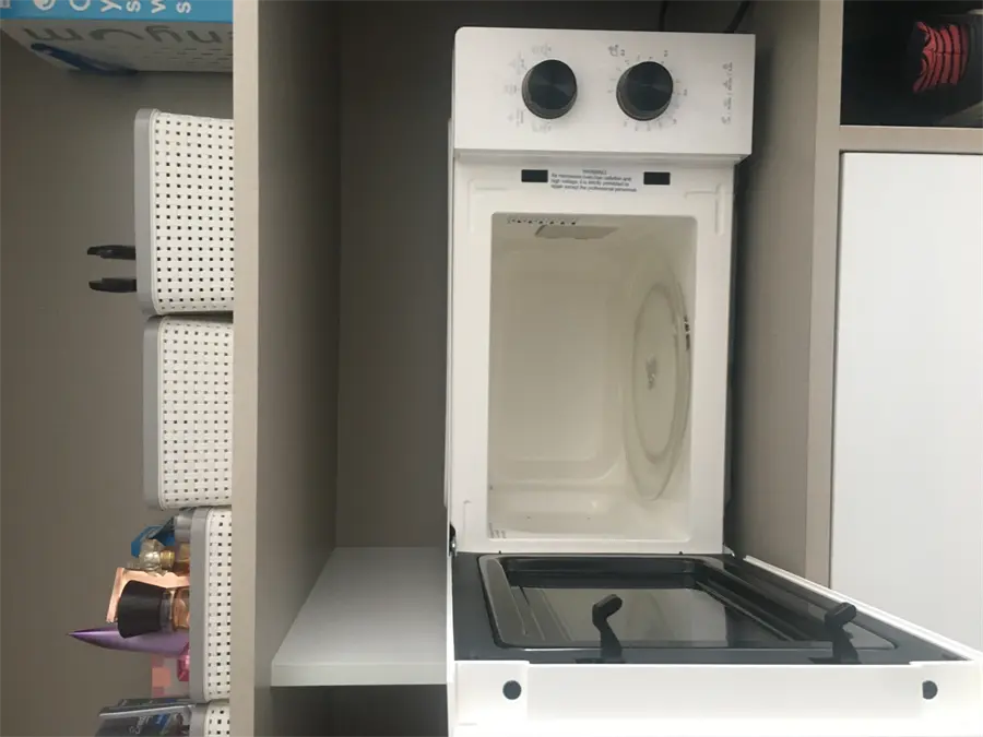 Khách hàng review Lò vi sóng Electrolux EMM20K22W 20 lít 3