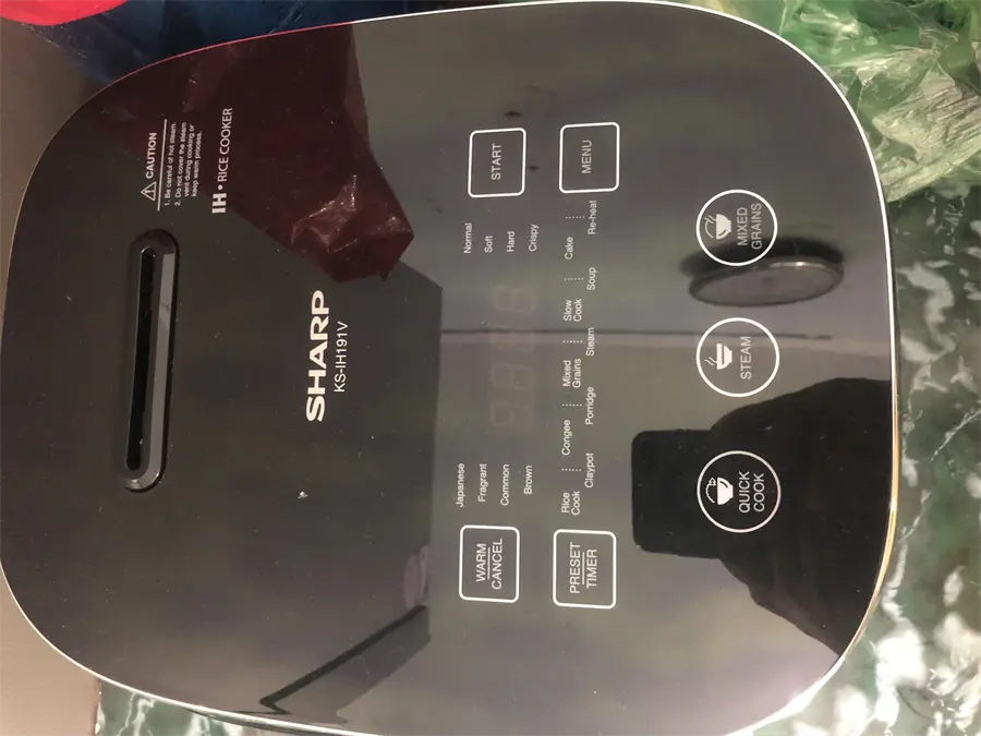 Khách hàng review Nồi cơm cao tần Sharp 1.8 lít KS-IH191V-BK 7