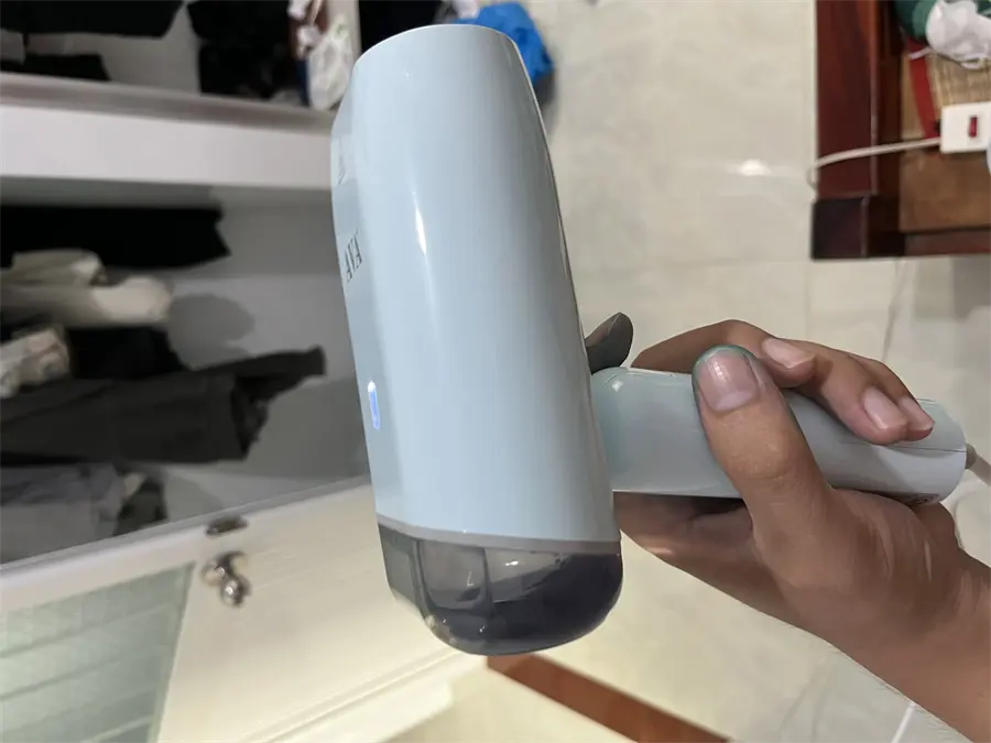 Khách hàng review Bàn ủi hơi nước cầm tay AVA HJ-3016 1400W 2
