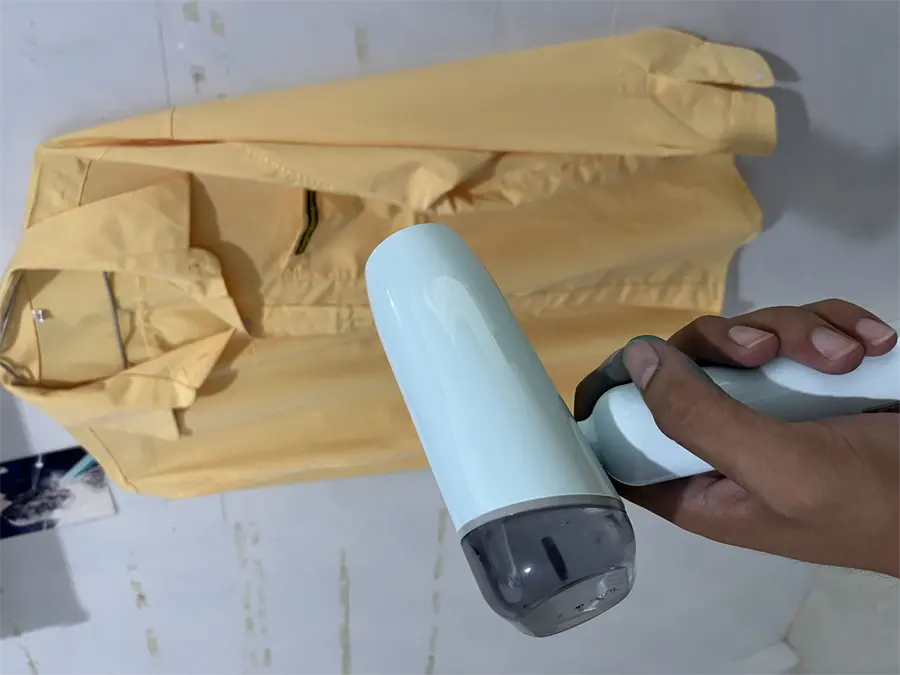 Khách hàng review Bàn ủi hơi nước cầm tay AVA HJ-3016 1400W 3