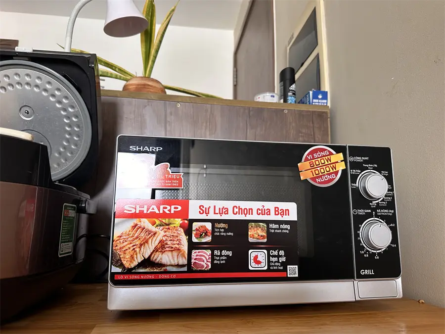 Khách hàng review Lò vi sóng có nướng Sharp R-G222VN-S 20 lít 6