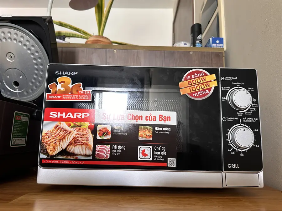 Khách hàng review Lò vi sóng có nướng Sharp R-G222VN-S 20 lít 7