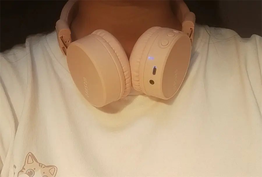 Khách hàng review Tai nghe Bluetooth Chụp Tai Mozard K8 4