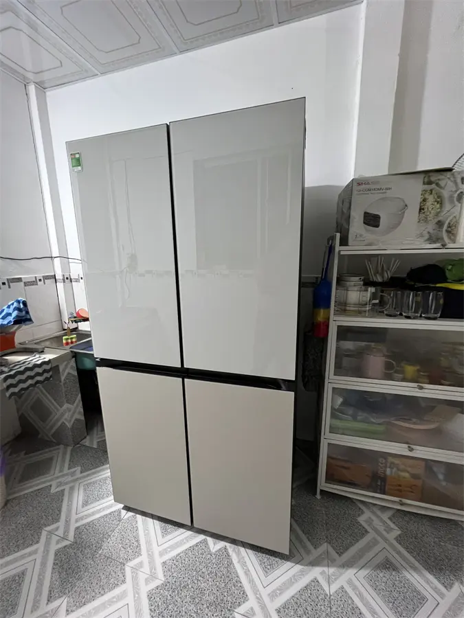 Khách hàng review Tủ lạnh Samsung Inverter 648 lít Multi Door Bespoke Door-in-Door RF59CB66F8S/SV 3