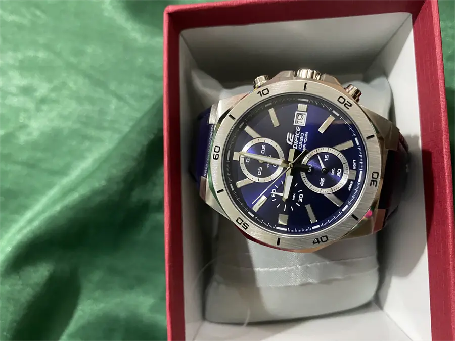 Khách hàng review Đồng hồ EDIFICE CASIO 44.3 mm Nam EFV-640L-2AVUDF 3