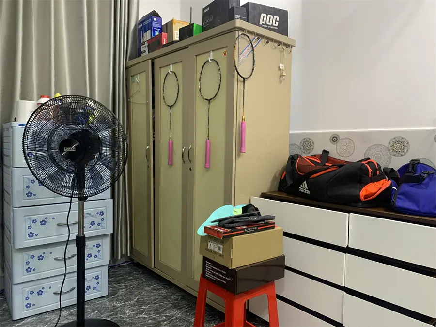 Khách hàng review Quạt đứng AC 18 cánh DC inverter AIS01D1818 65W 1