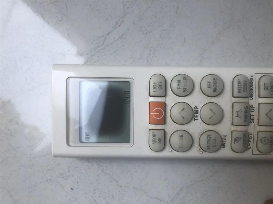 Khách hàng review Máy lạnh LG Inverter 1 HP V10WIN 5