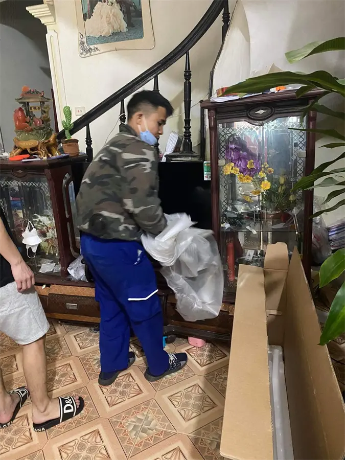 Khách hàng review Smart Tivi Samsung 4K Crystal UHD 43 inch UA43BU8000 10
