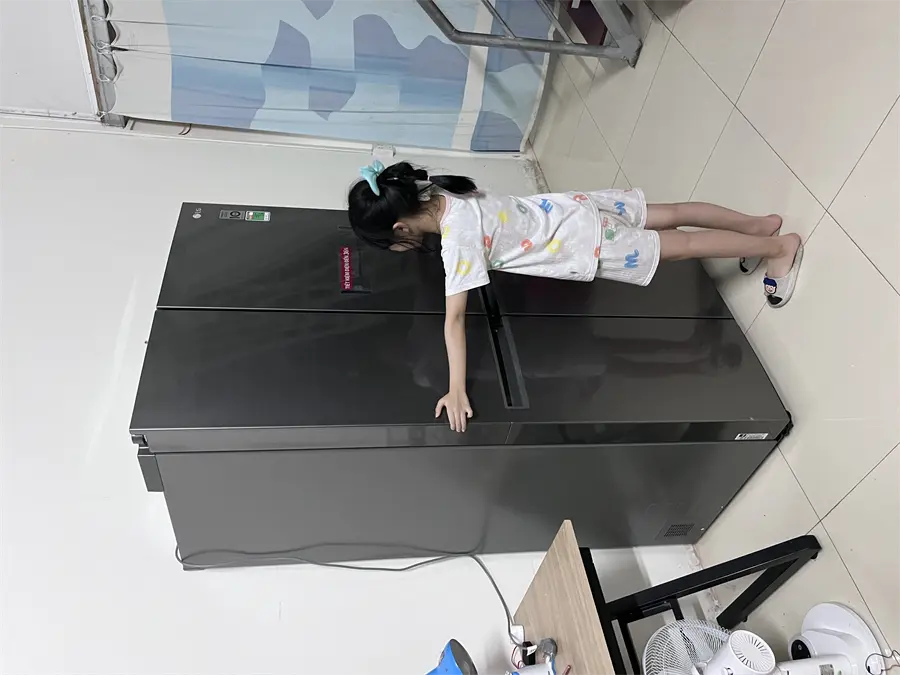 Khách hàng review Tủ lạnh LG Inverter 649 Lít GR-B257JDS 2